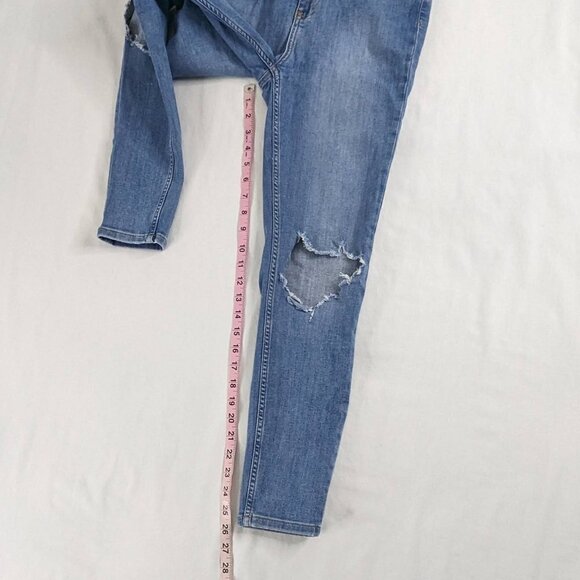 Free People Light Wash Busted Knee Stretch Skinny Jeans - Picture 9 of 11